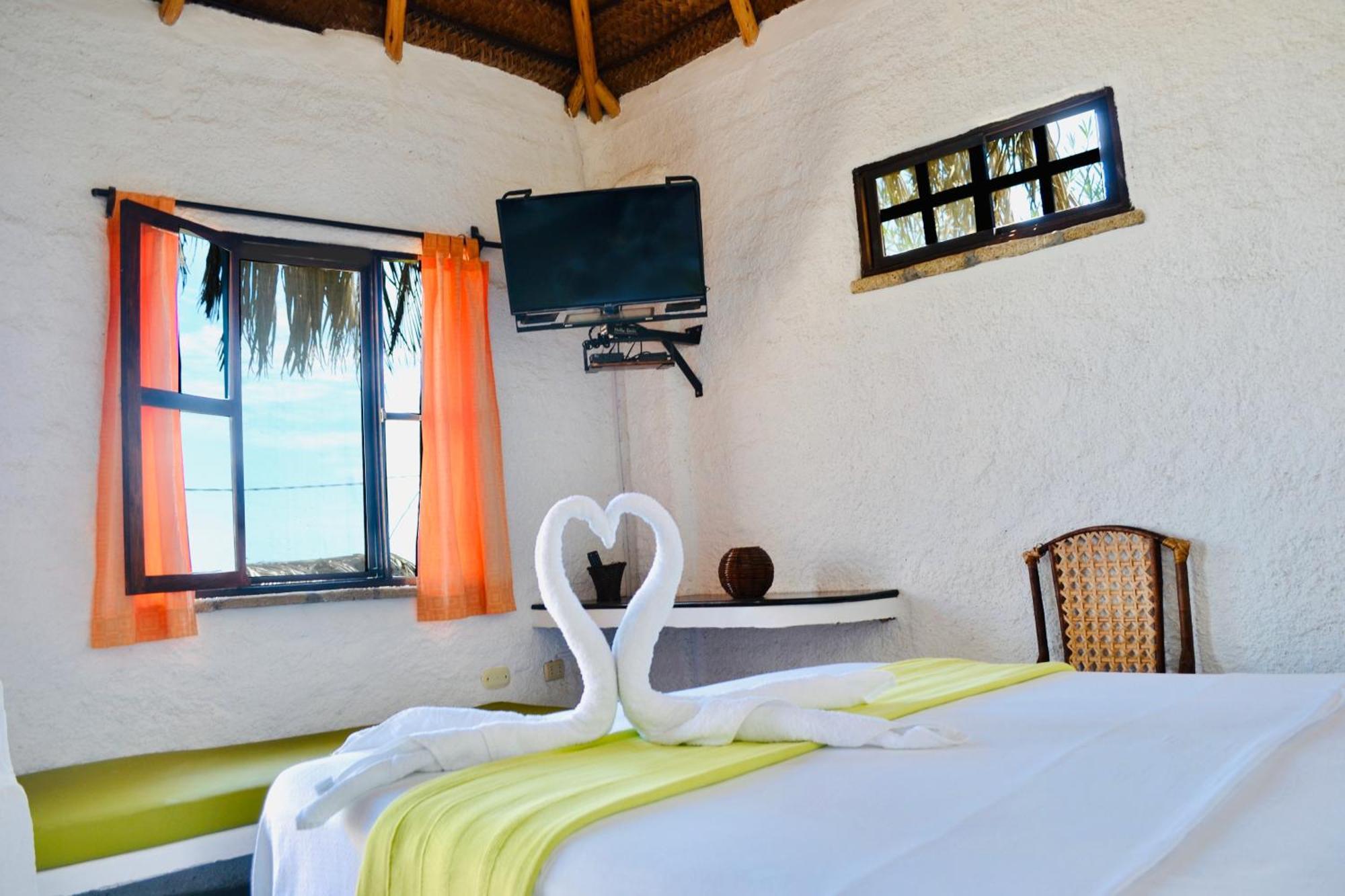 Hotel Smiling Crab Canoas de Punta Sal Extérieur photo