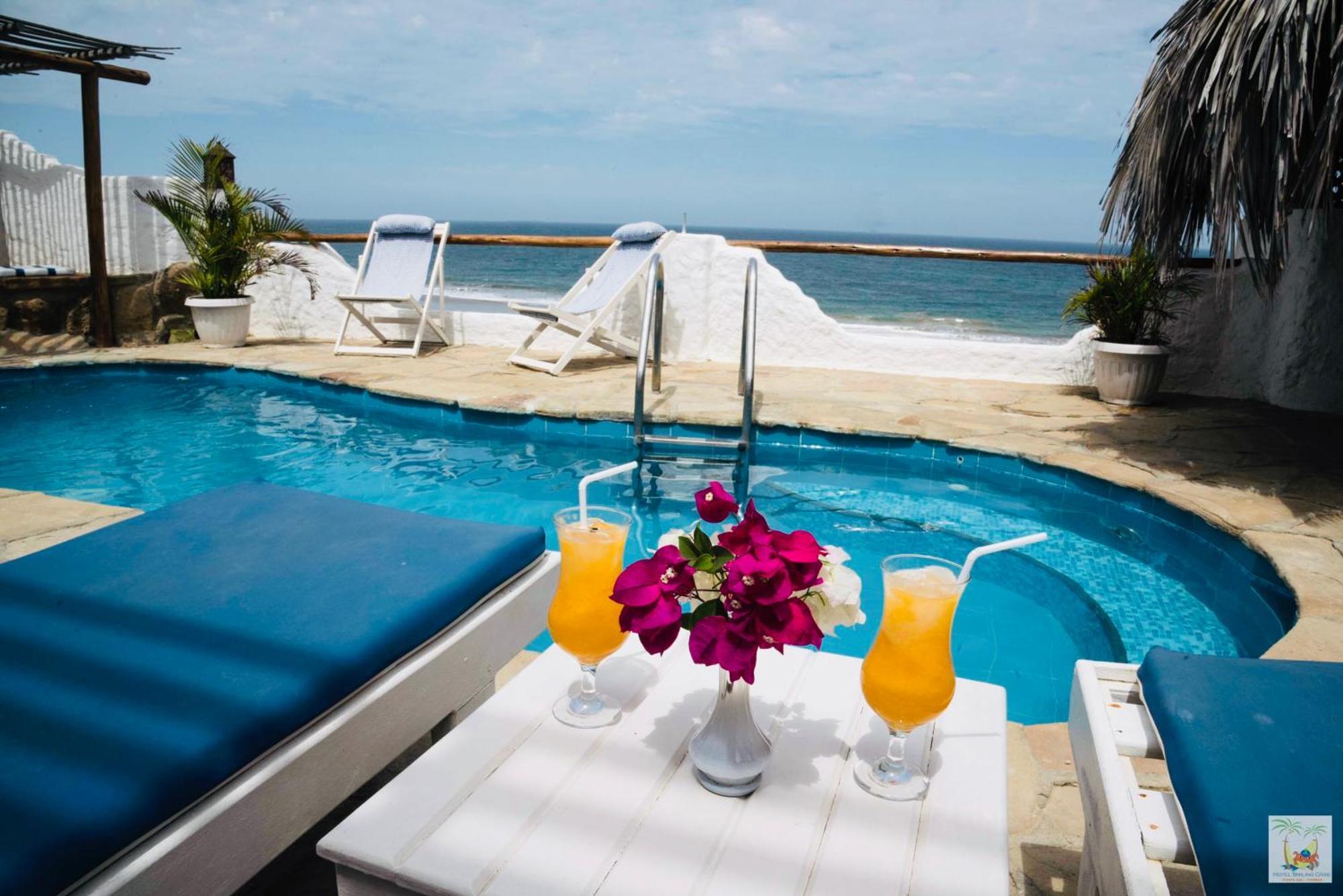Hotel Smiling Crab Canoas de Punta Sal Extérieur photo