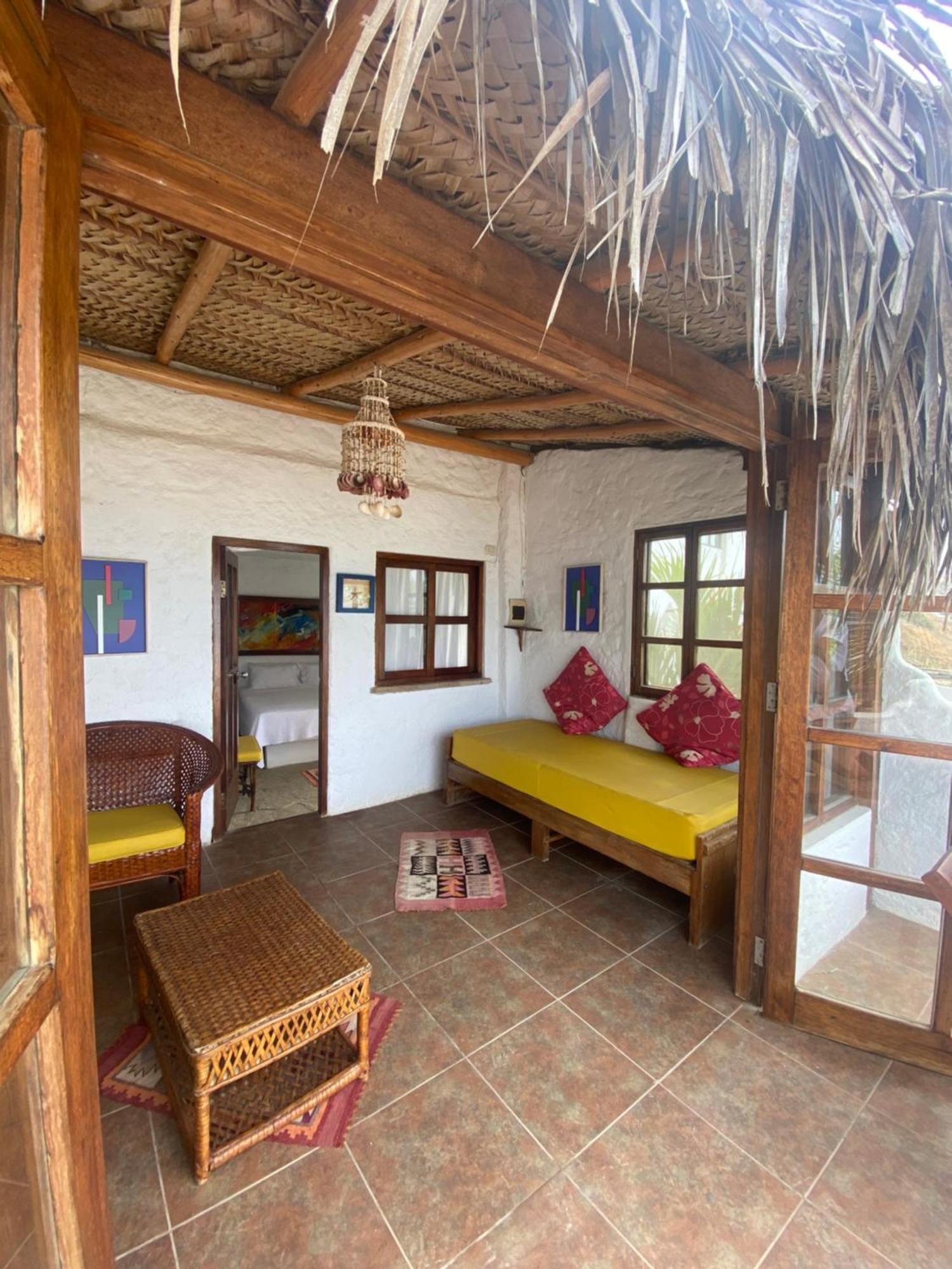 Hotel Smiling Crab Canoas de Punta Sal Extérieur photo