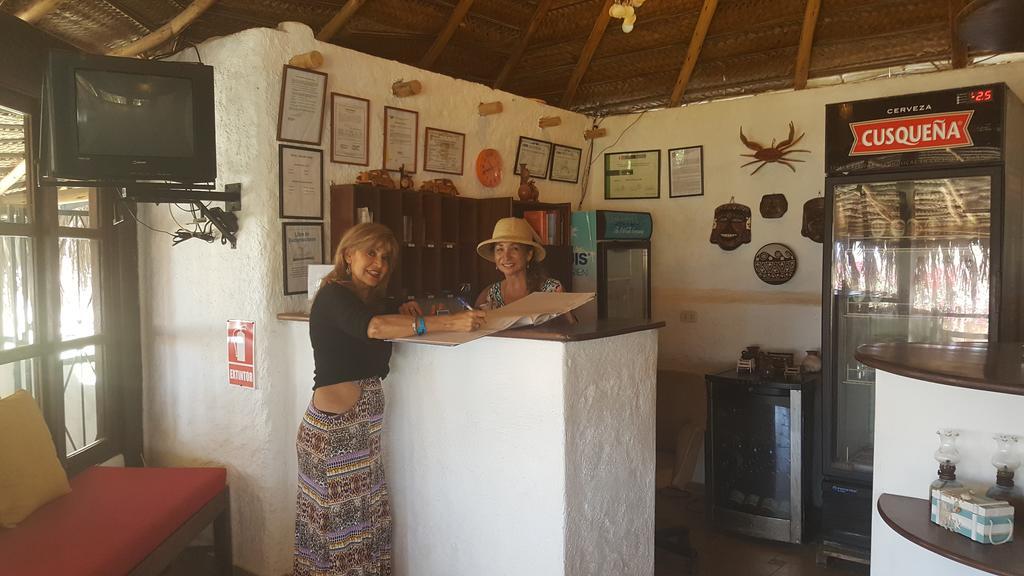 Hotel Smiling Crab Canoas de Punta Sal Extérieur photo